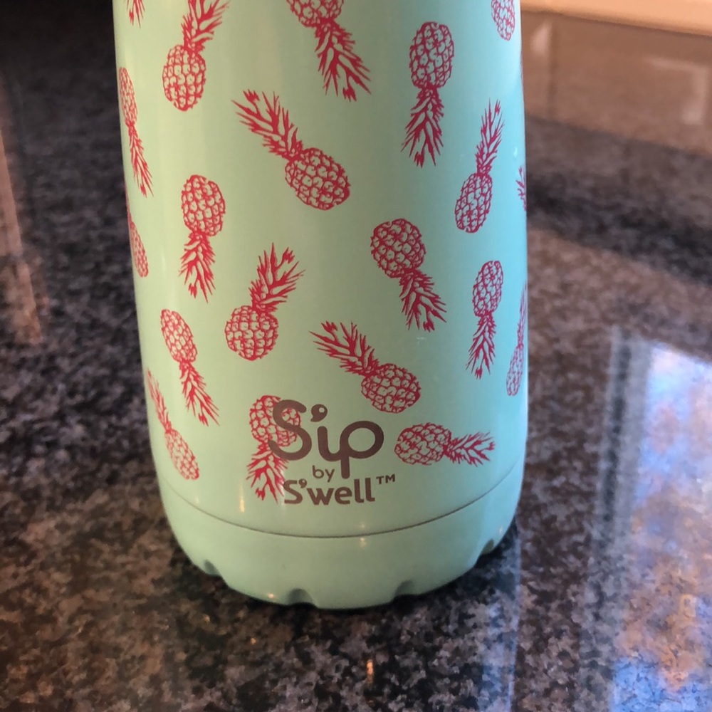 Sip by S’well Water Bottle - Picture 3 of 12